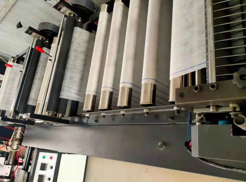AX-LT800 Automatic Nonwoven Date Bag Making Machine image 3