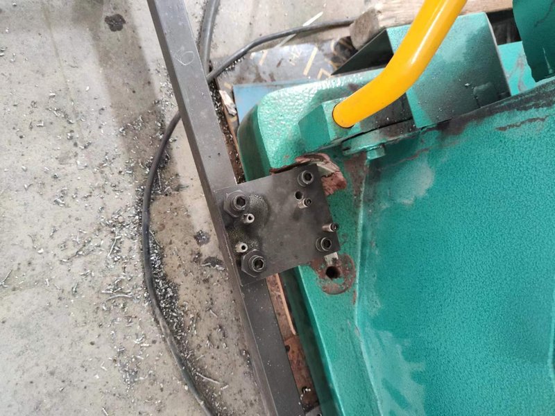 Die Cutting Machine with Robot Arm image 6