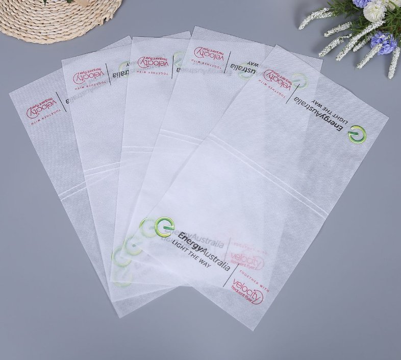 Disposable Nonwoven Headrest Cloth Making Machine image 4