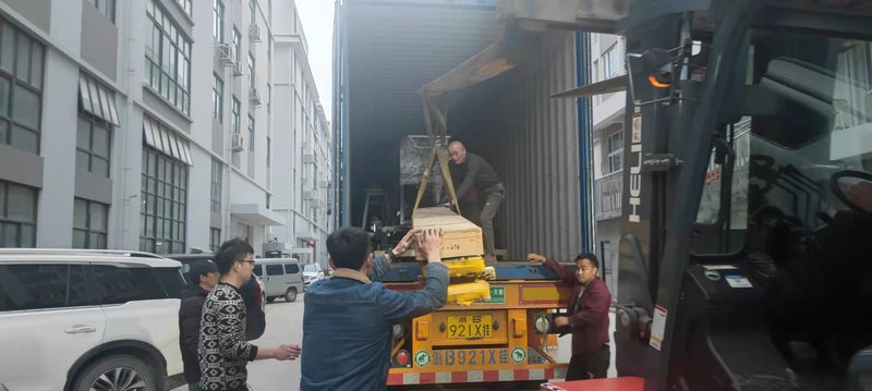 Nonwoven Perforation and Winding Machine image 3