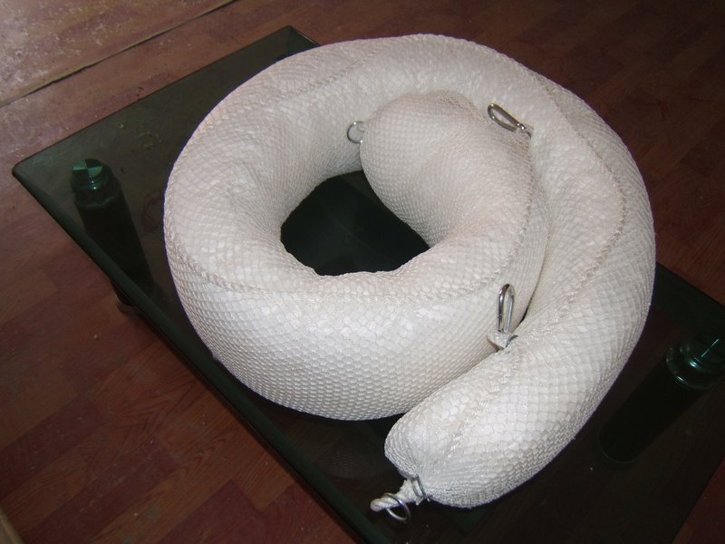 Oil Containment Absorbent Boom image 8