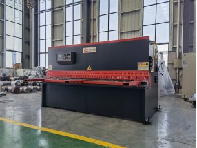 WC67K 63T 2500 CNC Bending Machine image 3